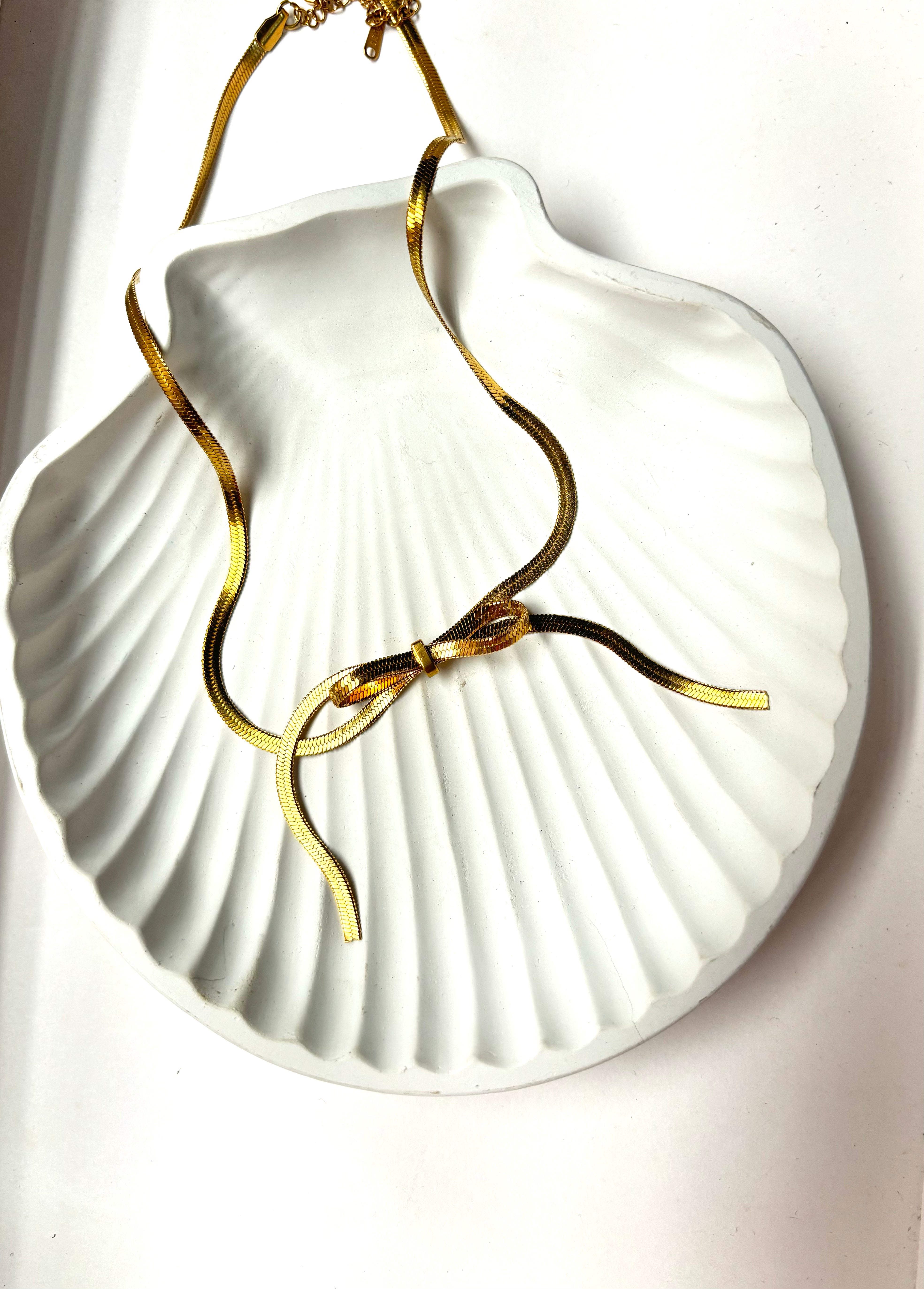 Golden Grace Bow Choker