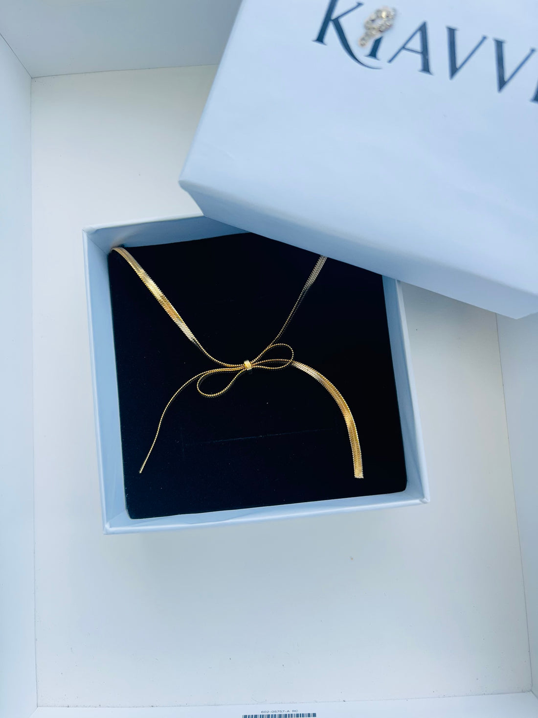 Golden Grace Bow Choker