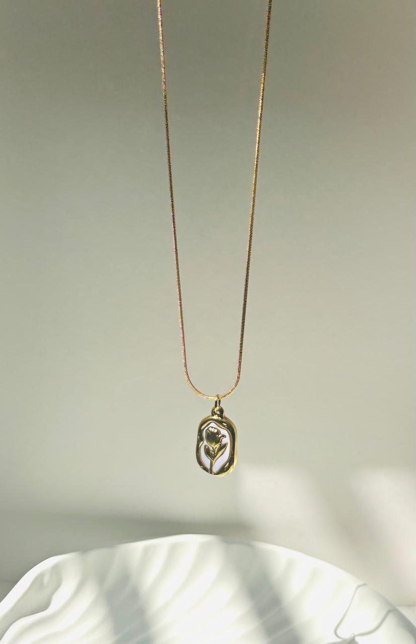 Tulip Necklace